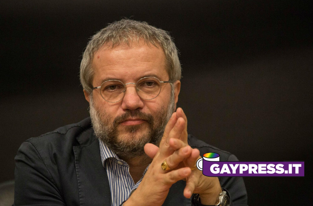 Claudio Borghi, con un post su Twitter, lascia intendere che LGBT+ hanno tutti l'AIDS