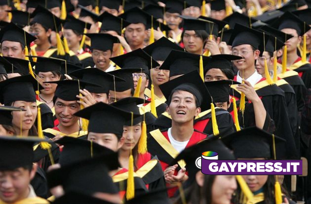 L'Università di Shanghai in Cina vorrebbe schedare gli studenti gay