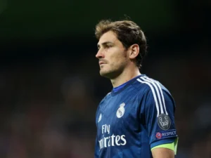 Il tweet fantasma di Iker Casillas: hacker o visibilità? Iker Casillas al Chelsea