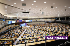 Il Parlamento Europeo ha condannato l'Italia per retorica anti LGBT+. Nostro Paese come Ungheria e Polonia